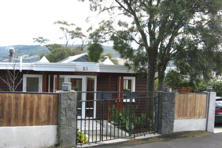 Photo of property in 21 Howard Street, Macandrew Bay, Dunedin, 9014