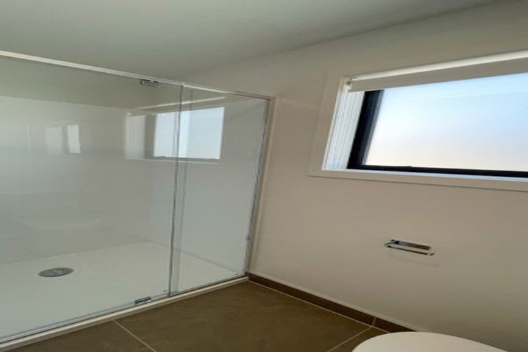 Photo of property in 19 Whanui Place, Mangere Bridge, Auckland, 2022