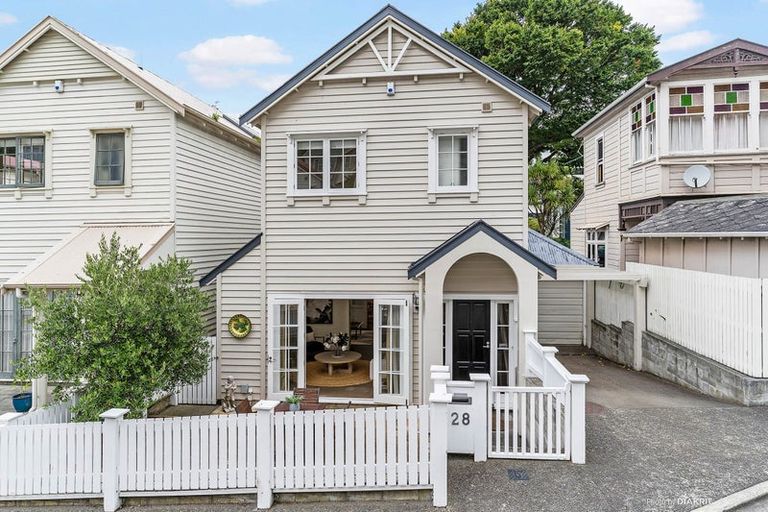 Photo of property in 28 Goring Street, Thorndon, Wellington, 6011