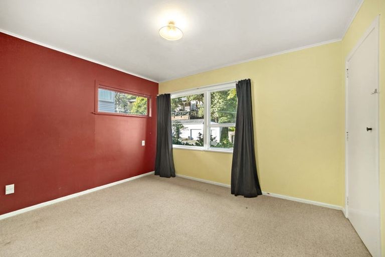 Photo of property in 11 Rangiora Avenue, Kaiwharawhara, Wellington, 6035