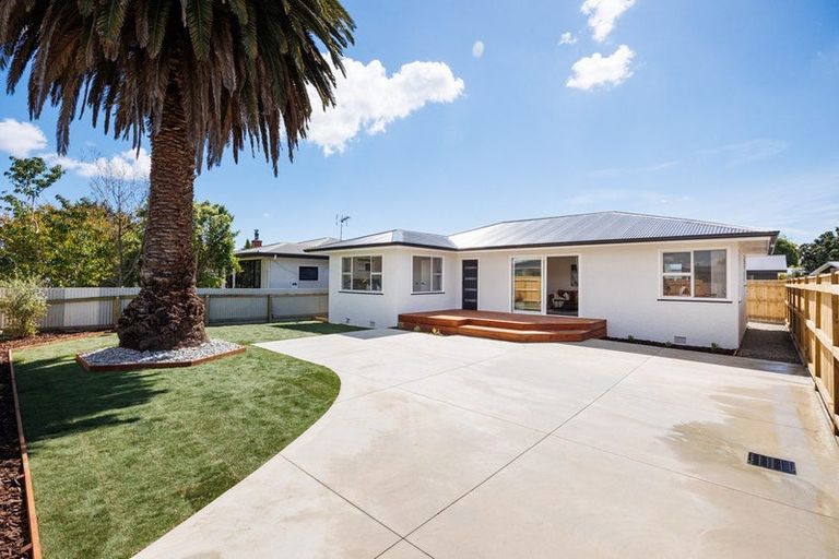 Photo of property in 5 Belvedere Crescent, Takaro, Palmerston North, 4412