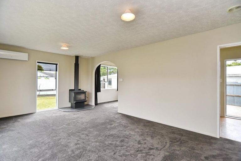 Photo of property in 12 Rangiora Woodend Road, Woodend, 7610