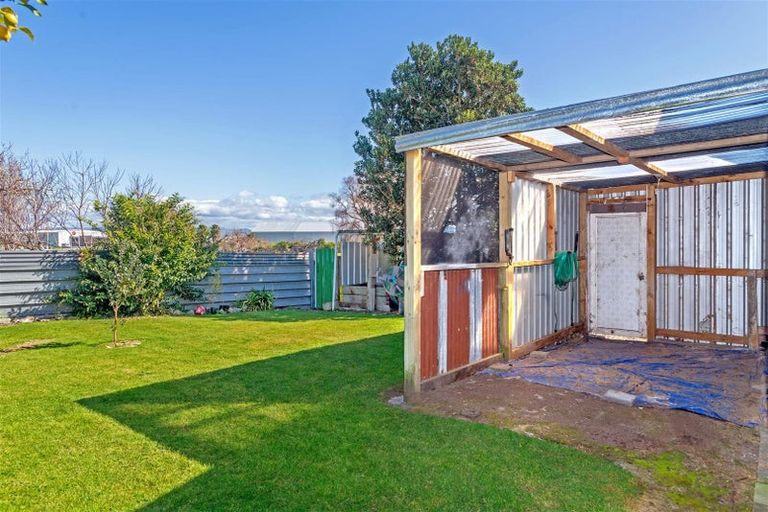 Photo of property in 10 Oates Street, Elgin, Gisborne, 4010