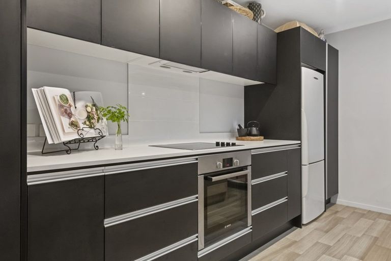 Photo of property in 11 Capstan Close, Pyes Pa, Tauranga, 3112