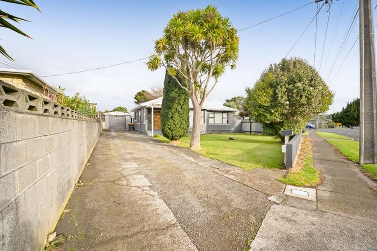 Photo of property in 135 Ngamotu Road, Spotswood, New Plymouth, 4310