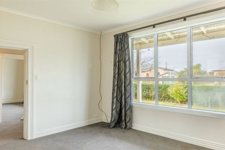 Photo of property in 32 Peel Street, Westport, 7825