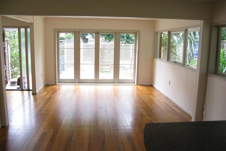 Photo of property in 1/129 Grafton Road, Grafton, Auckland, 1010