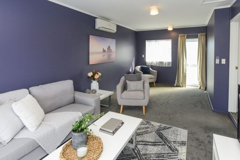 Photo of property in 2/1400 Woodstock Avenue, Mayfair, Hastings, 4122