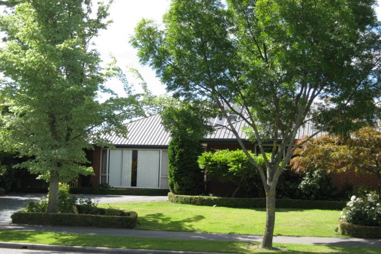 Photo of property in 53 Apsley Drive, Avonhead, Christchurch, 8042