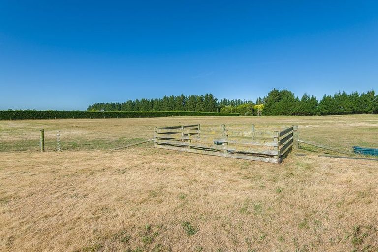 Photo of property in 1/616 Halkett Road, West Melton, Christchurch, 7671