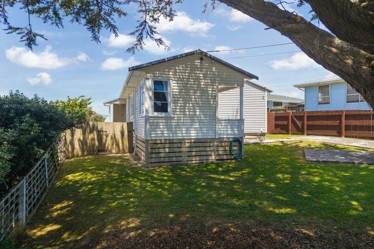 Photo of property in 25 Tuki Street, Titahi Bay, Porirua, 5022
