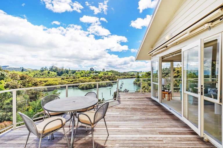 Photo of property in 54 Riverview Road, Kerikeri, 0230
