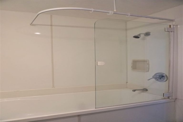 Photo of property in St James Courts, 4/77 Gloucester Street, Christchurch Central, Christchurch, 8013