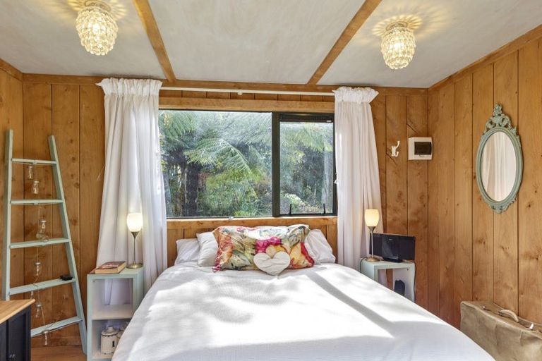 Photo of property in 389 Tararua Road, Levin, 5571