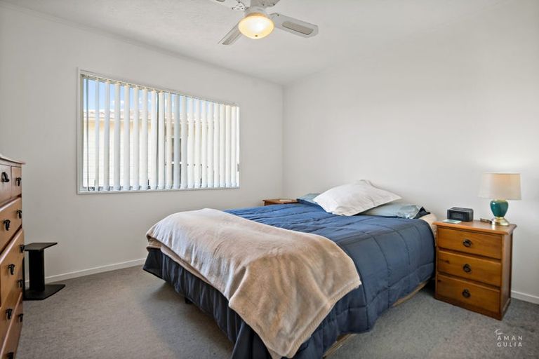Photo of property in 34 Alidade Place, Massey, Auckland, 0614