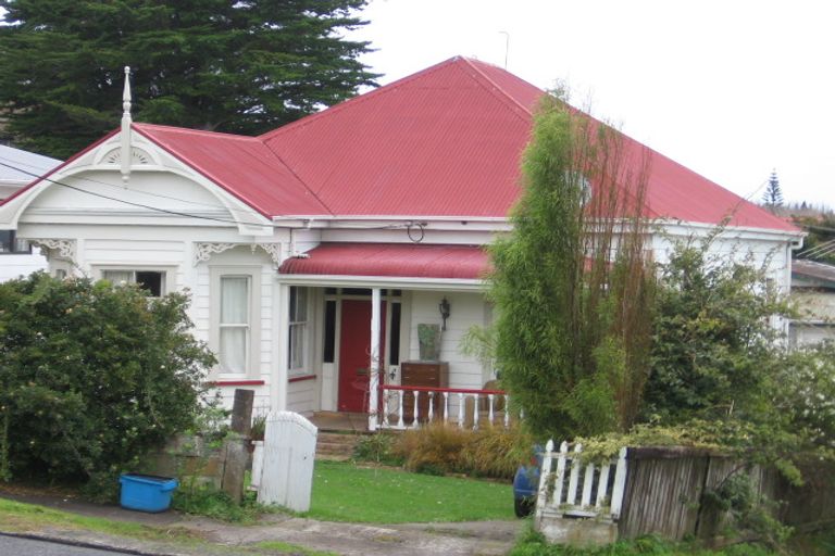 Photo of property in 45 Karaka Street, Helensville, 0800