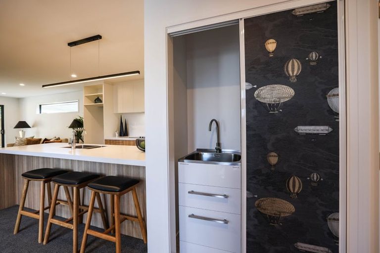 Photo of property in 2/14 Woodhouse Street, Linwood, Christchurch, 8062