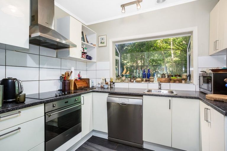 Photo of property in 8 Takutai Road, Pukerua Bay, 5026