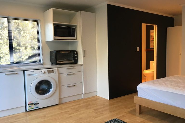 Photo of property in 23 Petane Road, Bay View, Napier, 4104