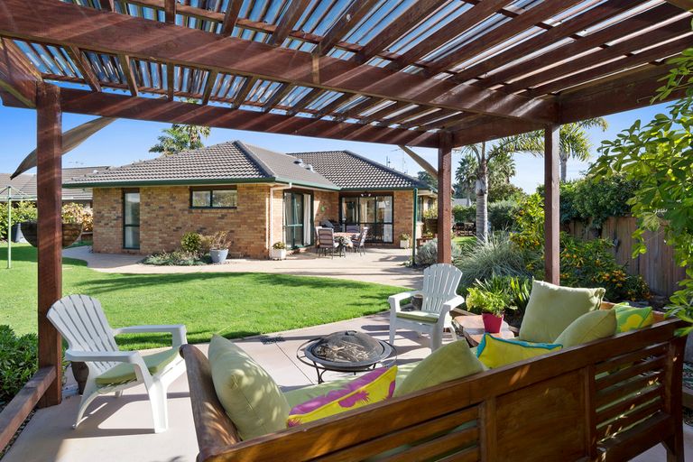 Photo of property in 77 Palm Beach Boulevard, Papamoa Beach, Papamoa, 3118