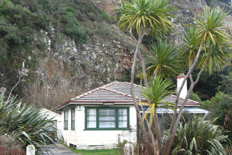 Photo of property in 17 Mihiwaka Road, Long Beach, Port Chalmers, 9081