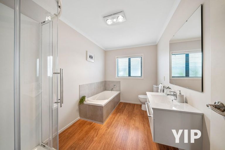 Photo of property in 175 Mark Avenue, Grenada Village, Wellington, 6037