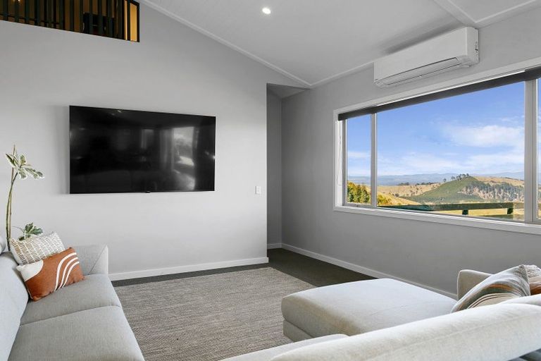 Photo of property in 71 Ross Rise, Kinloch, Taupo, 3385