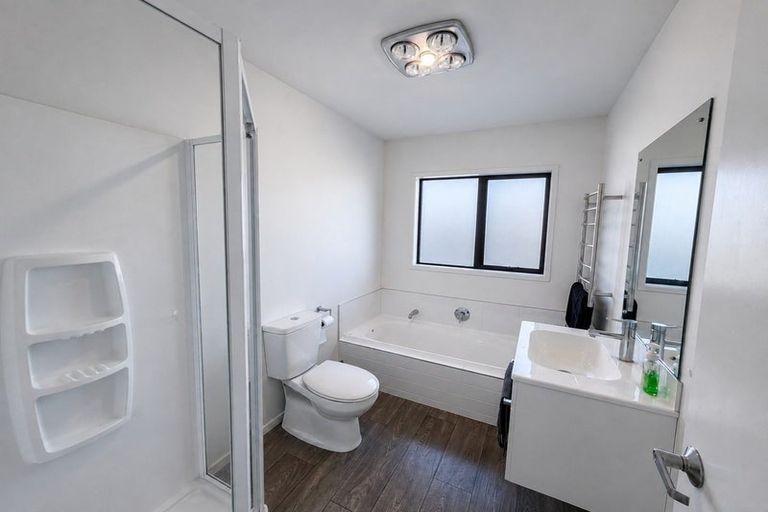 Photo of property in 1 Robalan Close, Halswell, Christchurch, 8025