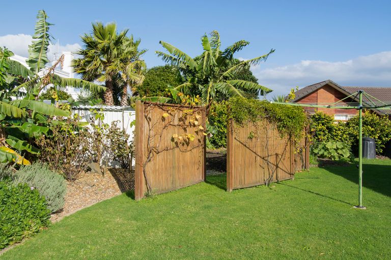 Photo of property in 77 Palm Beach Boulevard, Papamoa Beach, Papamoa, 3118
