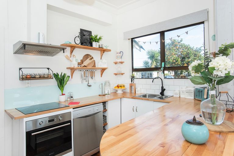 Photo of property in 586 Aberdeen Road, Te Hapara, Gisborne, 4010