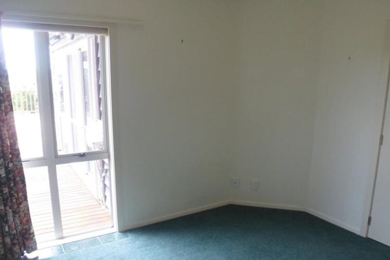 Photo of property in 89 Seatoun Heights Road, Seatoun, Wellington, 6022