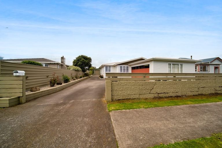 Photo of property in 44 Fantham Street, Hawera, 4610