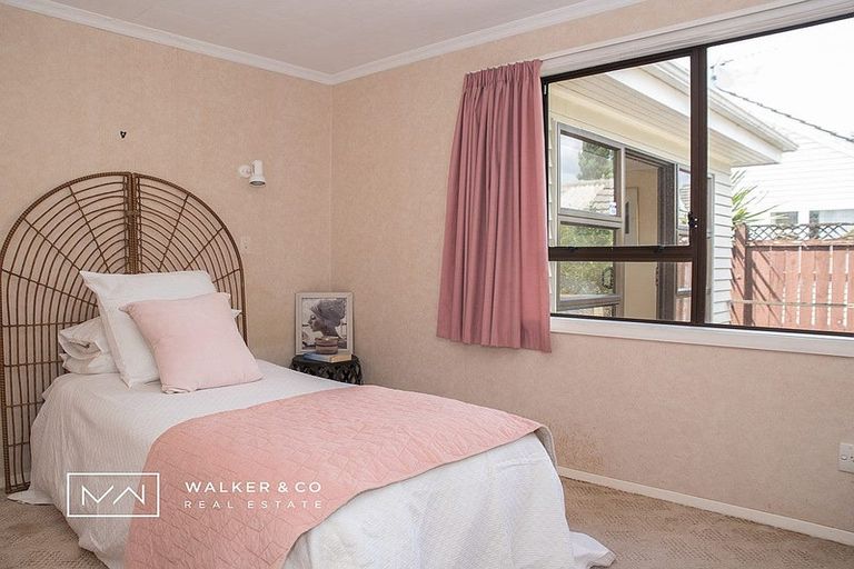 Photo of property in 6 York Avenue, Heretaunga, Upper Hutt, 5018