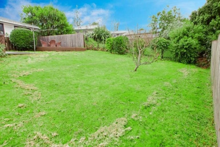 Photo of property in 42 Sycamore Drive, Sunnynook, Auckland, 0620