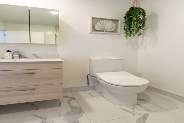 Photo of property in 1/39 Oram Avenue, New Brighton, Christchurch, 8061