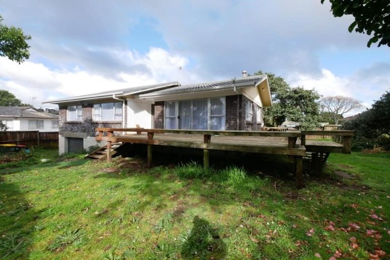 Photo of property in 15 Fairdale Avenue, Red Hill, Papakura, 2110