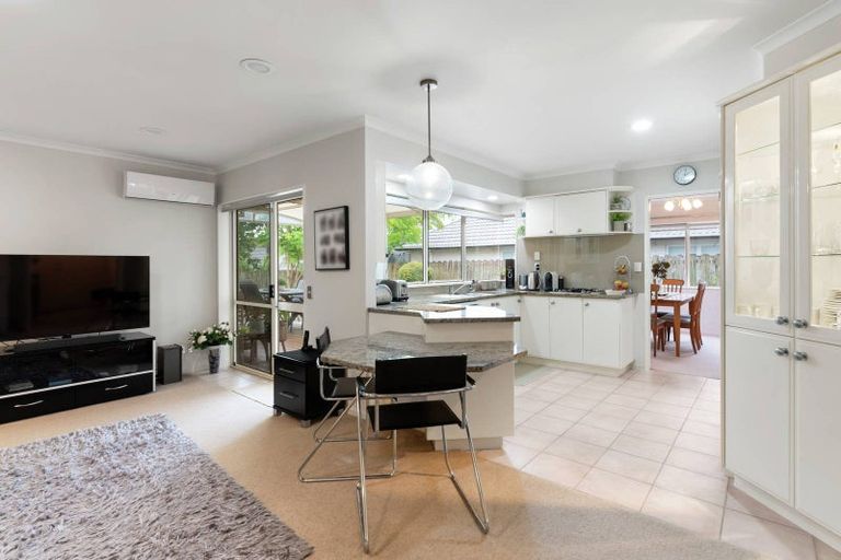 Photo of property in 5 Casabella Court, Northpark, Auckland, 2013