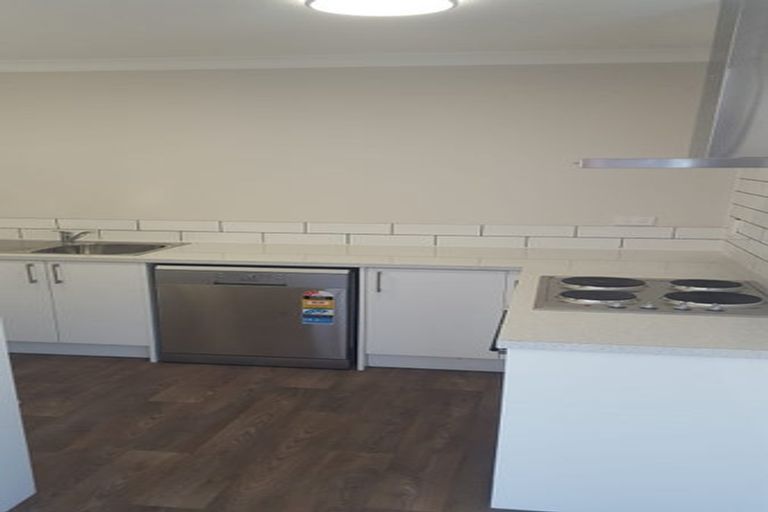 Photo of property in 5 Chancellor Way, Crofton Downs, Wellington, 6035