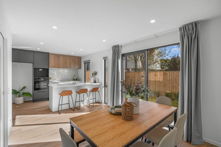 Photo of property in 2/28 Deloraine Street, Somerfield, Christchurch, 8024