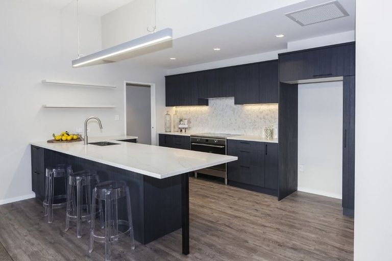 Photo of property in 5 Picadilly Avenue, Casebrook, Christchurch, 8051