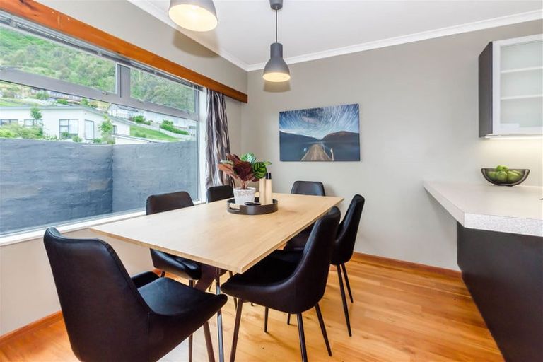 Photo of property in 10 Matuhi Street, Waikanae, 5036