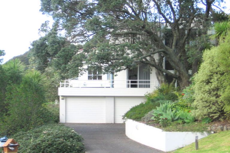 Photo of property in 32 Whale Cove, Stanmore Bay, Whangaparaoa, 0932