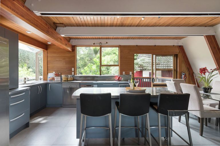 Photo of property in 336 Huia Road, Titirangi, Auckland, 0604