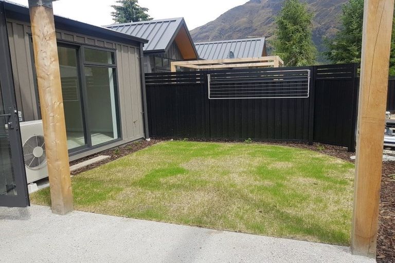 Photo of property in 2 O'callaghan Street, Arthurs Point, Queenstown, 9371
