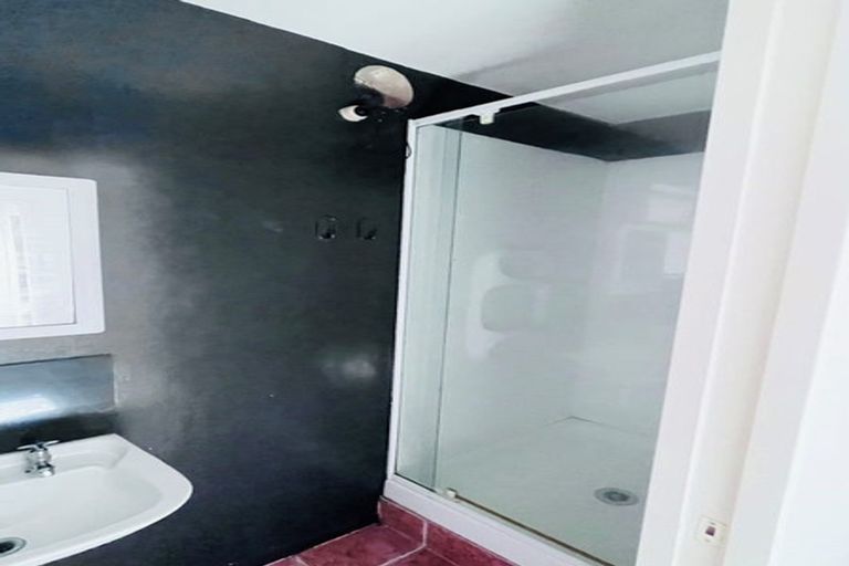 Photo of property in 58 Powrie Street, Glenfield, Auckland, 0629