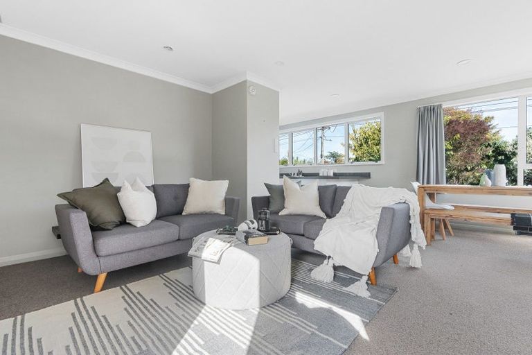 Photo of property in 220 Belvedere Road, Carterton, 5713