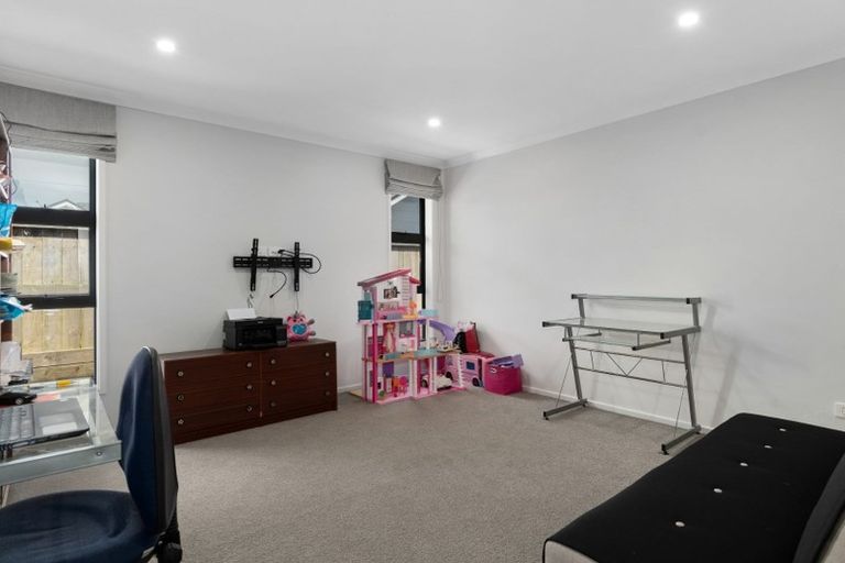 Photo of property in 15 Greystone Place, Omokoroa, 3114