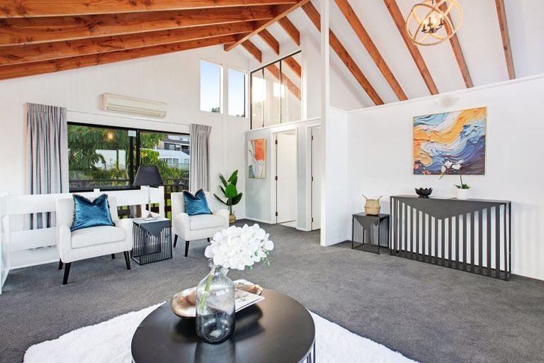 Photo of property in 42a Matakatia Parade, Matakatia, Whangaparaoa, 0930