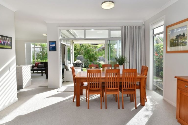 Photo of property in 65 Panorama Heights, Orewa, 0931