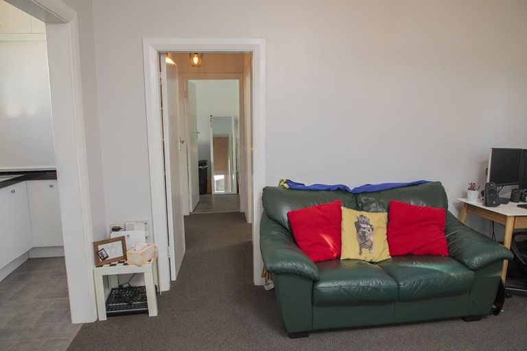 Photo of property in 2/80 Freyberg Street, Lyall Bay, Wellington, 6022